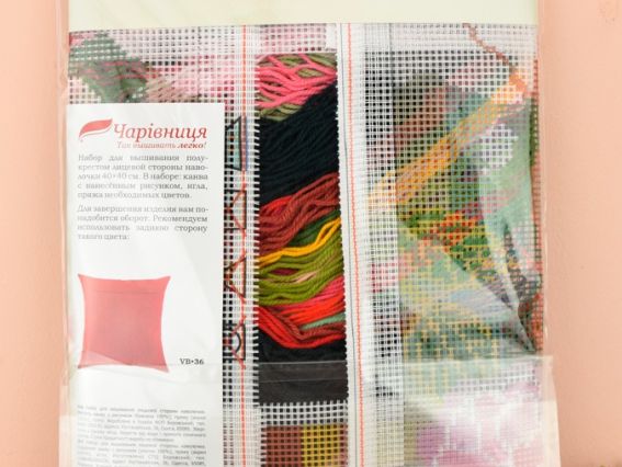 Набір для вишивання Подушка напівхрестиком V-170 Нічні квіти, Чарівниця, 