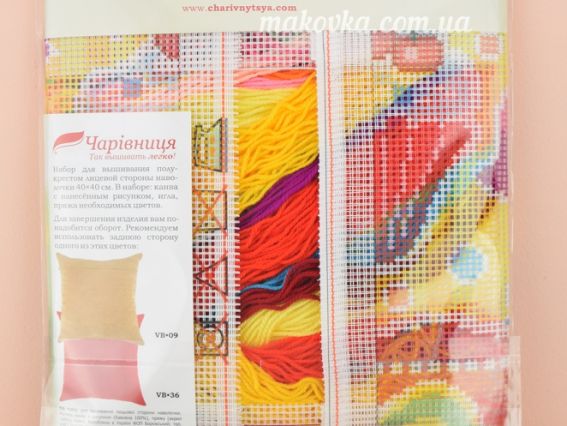 Набір для вишивання подушки напівхрестиком 40х40 см V-179 Dolce Vita - солодке життя - Чарівниця