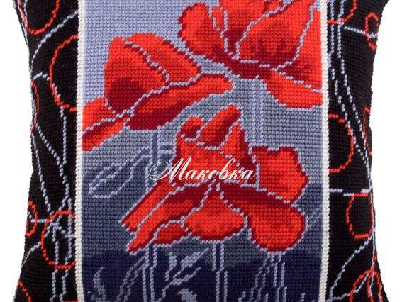 Подушка полу-крестиком Маки ночью, V-182, ТМ Чаривныця, набор для вышивания Подушка полу-крестиком Маки ночью, V-182, ТМ Чаривныця, набор для вышивания