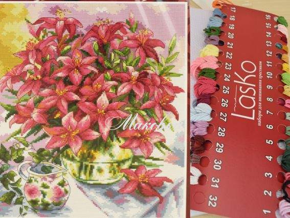 Вышивка нитками Лилии в вазе К050, Lasko Вышивка нитками Лилии в вазе К050, Lasko