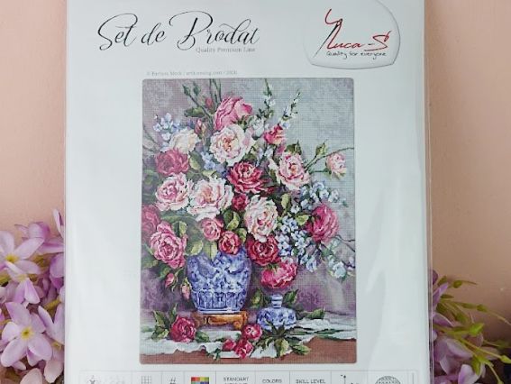 B605 Її величність троянди , Luca-S набір для вишивання нитками на канві