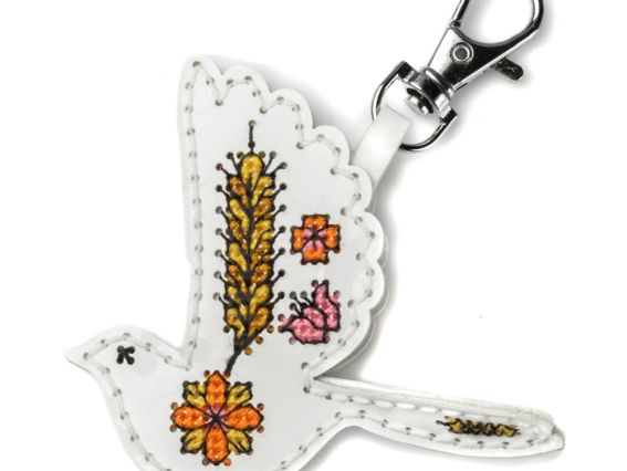 Обвіс для сумки Пташка біла. Тиха надія FLHL-111 Чарівна Країна Набір для вишивання нитками на штучній шкірі 
