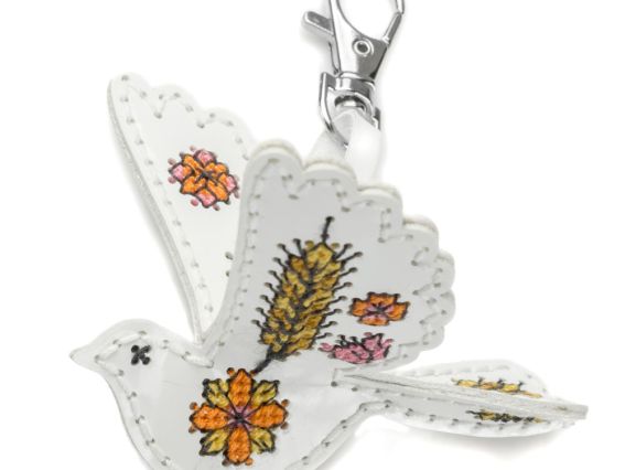 Обвіс для сумки Пташка біла. Тиха надія FLHL-111 Чарівна Країна Набір для вишивання нитками на штучній шкірі 