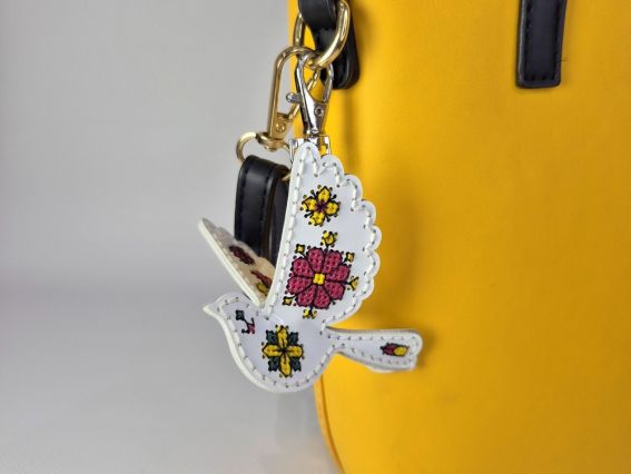 Обвіс для сумки Пташка біла. Квітучий ранок FLHL-112 Чарівна Країна Набір для вишивання нитками на штучній шкірі 