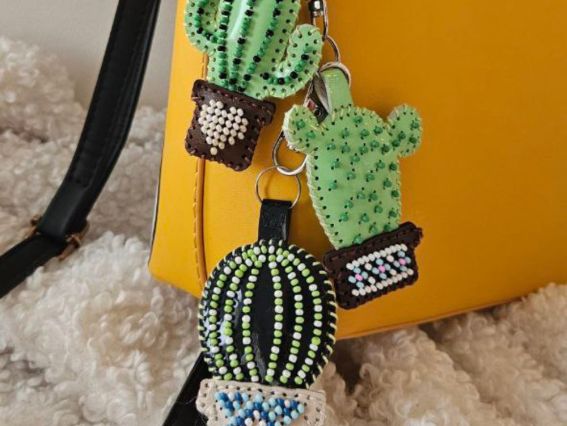 Обвіс для сумки Кактуси в горщиках FLBB-174 Чарівна Країна Набір для вишивання бісером на штучній шкірі 