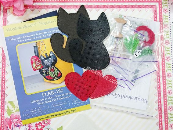 Обвіс для сумки Котяча ніжність (чорне кошеня) FLBB-182 Чарівна Країна Набір для вишивання бісером на штучній шкірі 