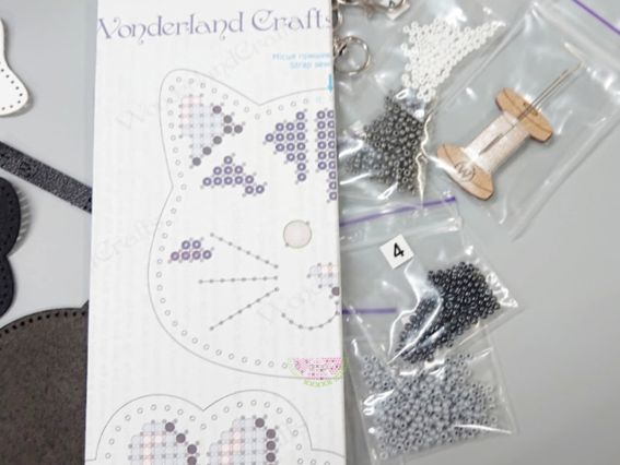 Обвіс для сумки Котяче щастя FLBB-183 Набір для вишивання бісером на штучній шкірі Чарівна Країна