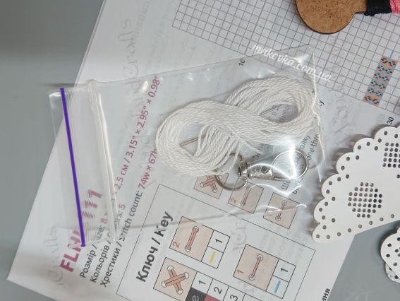 Обвіс для сумки Пташка біла. Тиха надія FLHL-111 Чарівна Країна Набір для вишивання нитками на штучній шкірі 