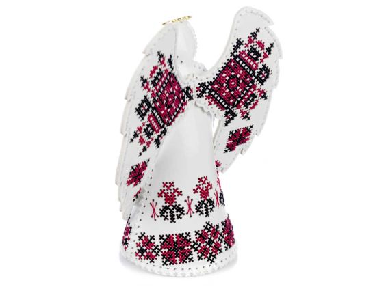 Вигляд ззаду готової вишитої 3D-фігурки янгола FLHL-126. Ракурс демонструє повний традиційний орнамент на крилах та спинці виробу. 