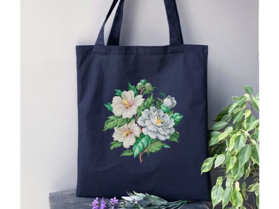 Сумка под вышивку сшитая,  Три цветка СПч100-024, черная, Бисерок