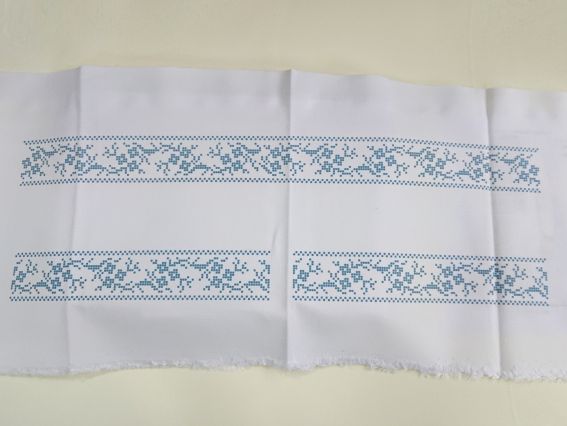 Ч-099с Дм Заготовка мужская Сорочка Розы монохром, ТМ Бисерок, на домотканая ткань под вышивку