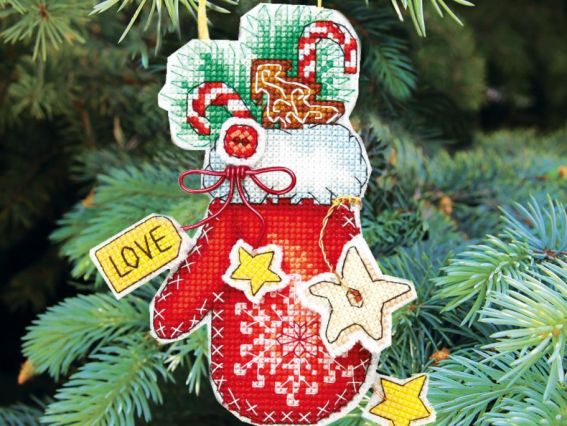 Т-03 Серія новорічні іграшки (рукавичка), вишивка хрестом Crystal Art (ЧМ)