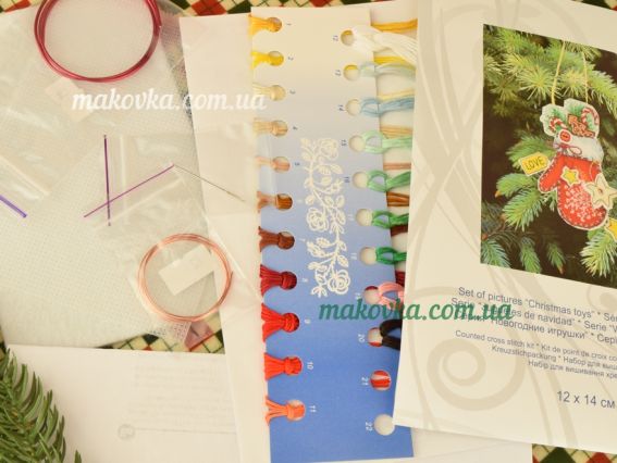 Т-03 Серія новорічні іграшки (рукавичка), вишивка хрестом Crystal Art (ЧМ)
