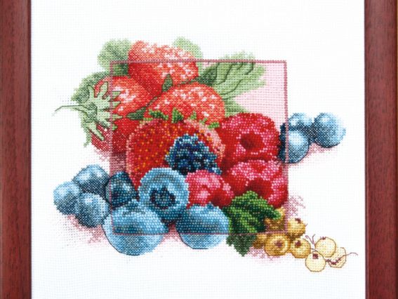 Чорниця ВТ-1003 Crystal Art Набір для вишивання хрестиком Чорниця ВТ-1003 Crystal Art Набір для вишивання хрестиком