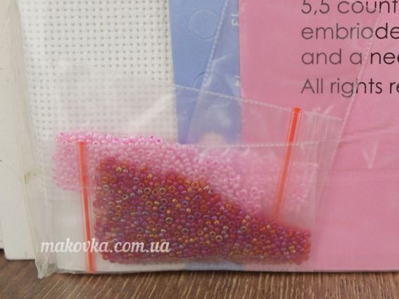 СТ-25 Серця, вишивка нитки та бісер, 19,5х21 см, Чаривна мыть