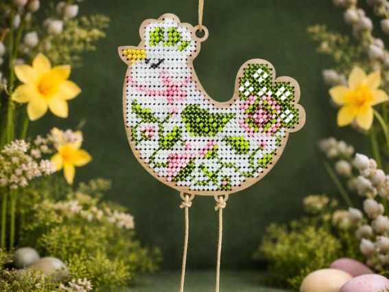 Набор для вышивания бисером пасхальной игрушки на деревянной основе Курочка-Веснянка D-11 Кольорова