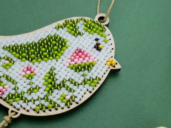 Набор для вышивания бисером пасхальной игрушки на деревянной основе «Весенняя птичка» D-07 Кольорова