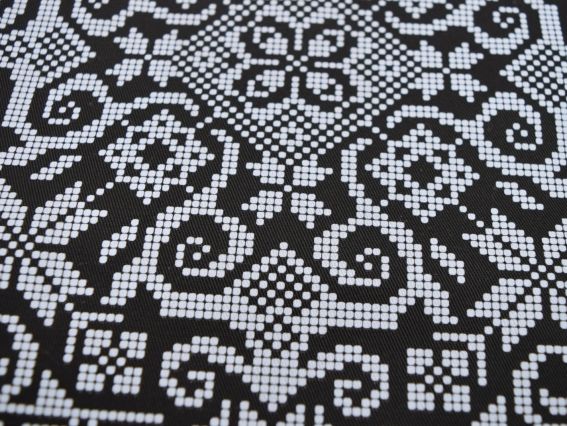 Шитая эко-сумка, шопер с рисунком под вышивку Орнамент  ШП-1-097, черная, цветная