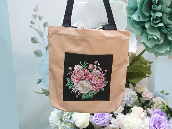 Сумка під вишивку пошита ШП-2-077 Розкішні Півонії, кавова , Кольорова Сумка під вишивку пошита ШП-2-077 Розкішні Півонії, кавова , Кольорова