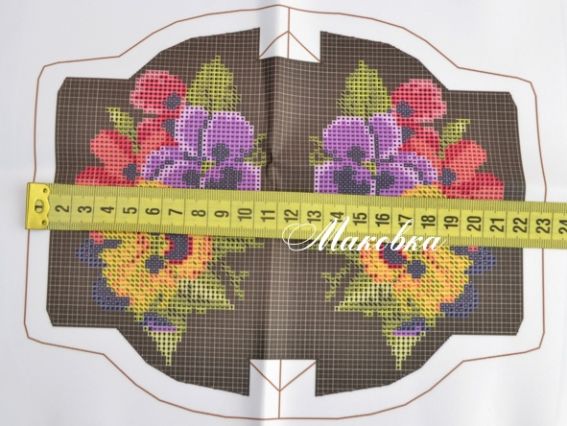 Заготовка для вишивки бісером або нитками Гаманець №6 чорний, Фіалки, атлас