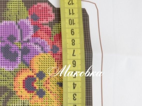 Заготовка для вишивки бісером або нитками Гаманець №6 чорний, Фіалки, атлас