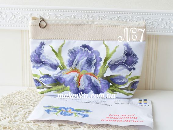 Косметичка пошитая , кожзам №7, молочная, Ирисы, ТМ Красуня 15х23 см Косметичка пошитая , кожзам №7, молочная, Ирисы, ТМ Красуня 15х23 см