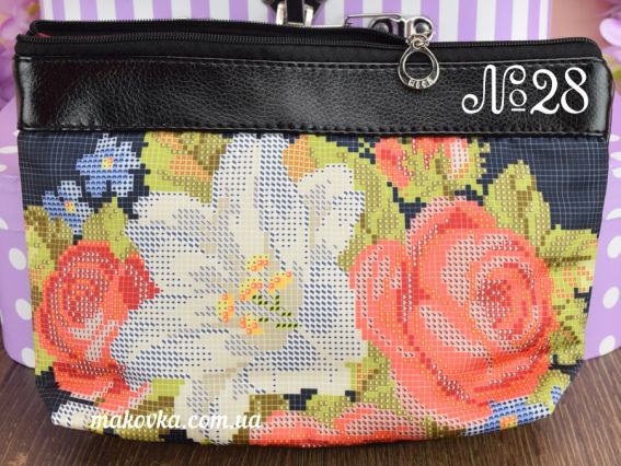 Косметичка пошитая кожзам №28, черная, Лилия и Розы, ТМ Красуня Косметичка пошитая кожзам №28, черная, Лилия и Розы, ТМ Красуня