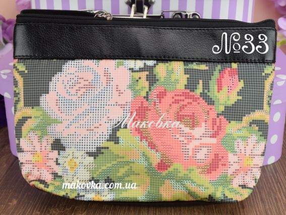 Косметичка пошитая кожзам №33, черная, Розовые розы, ТМ Красуня Косметичка пошитая кожзам №33, черная, Розовые розы, ТМ Красуня