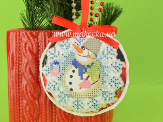 Іграшка на ялинку №108 Сніговик з ялинкою, Красуня, кругла пошита заготовка для вишивання Іграшка на ялинку №108 Сніговик з ялинкою, Красуня, кругла пошита заготовка для вишивання