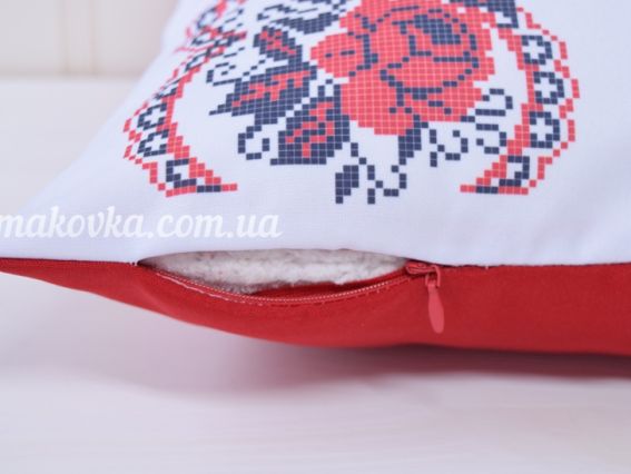 Готовая пошитая наволочка №1 красная Орнамент розы и кружева, Красуня, размер 40х40см, габардин