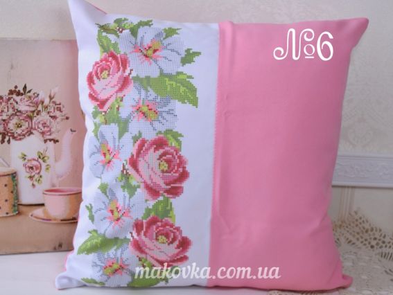 Наволочка пошитая под вышивку №6 розовая Розы и мальвы , Красуня