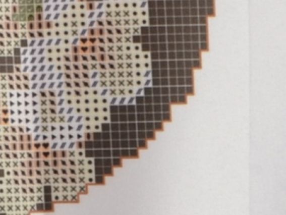 Заготовка для вишивки бісером або нитками Сумка №36 чорна, Білі квіти, атлас