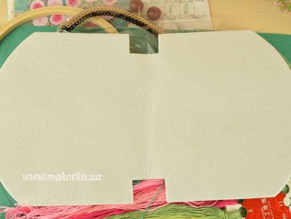 Набір для творчості Клатч з фермуаром В-04 Троянди на м'ятному, 16.5 * 20 см 