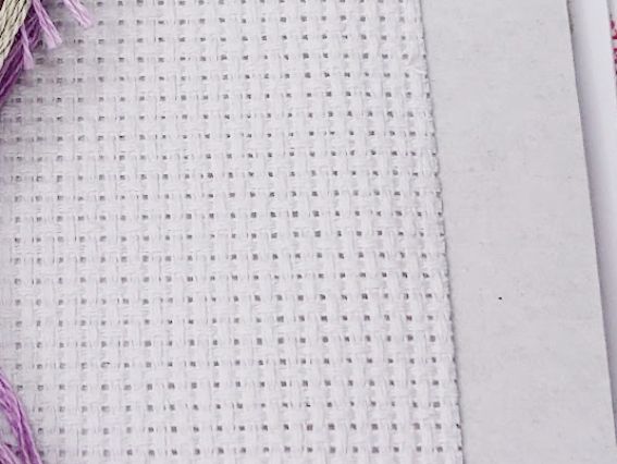 Набір для вишивання нитками М-0308 Родинні історії (кролики), ВДВ семплер