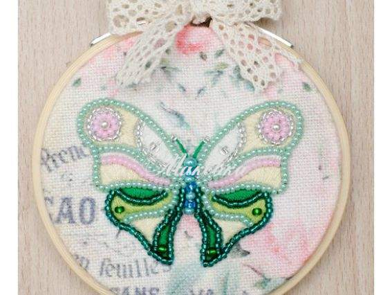 Бабочка (зеленая) ВК-1040 ВДВ набор для вышивания шелковыми нитками и бисером 