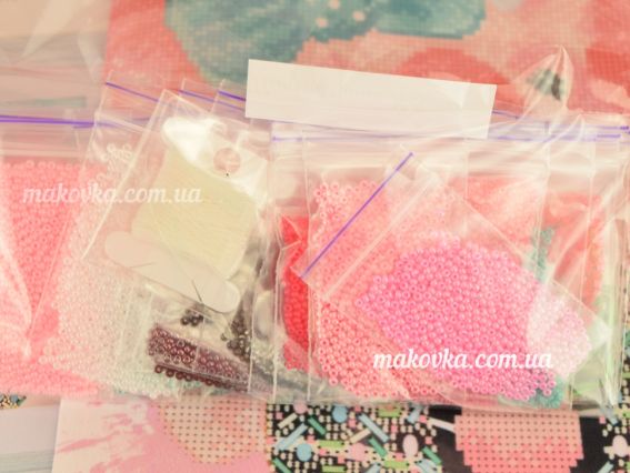 Набор для вышивания с чешским бисером Веселая лакомка (свинка) ТН-1029 ВДВ