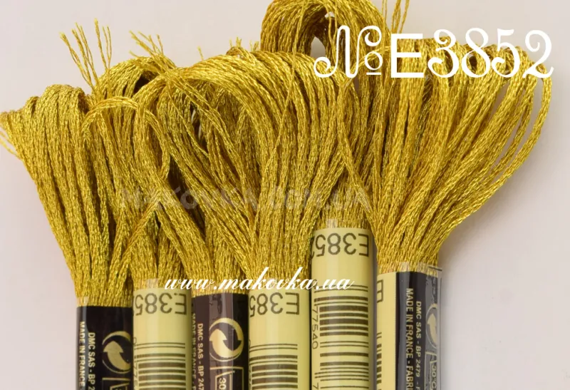Мулине метализированное DMC Light Effects Е3852 темное золото, 8м