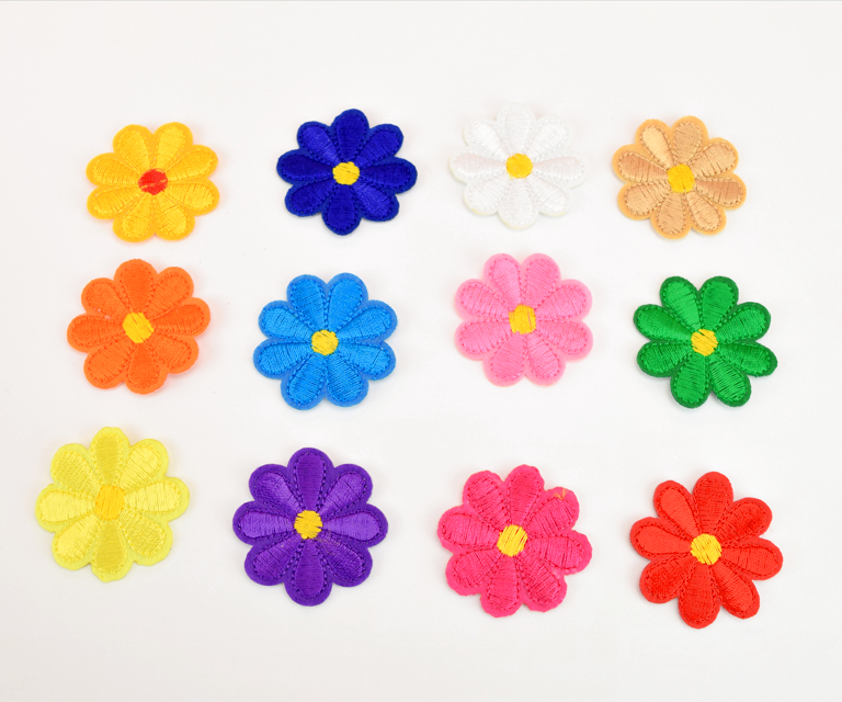 Термо-аппликация Цветок 8 лепестков , 4 см, цвет на выбор