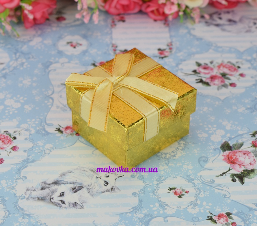 Подарочная коробочка для кольца Квадратная 5х5х3,5 см, с бантиком, золотая