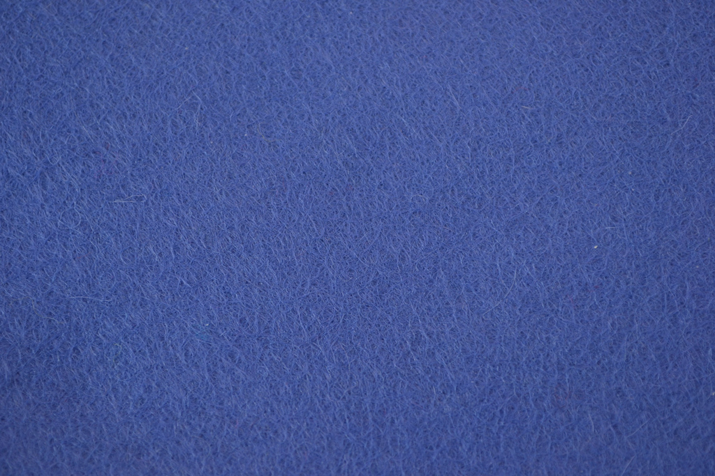 Фетр натуральный листовой №38 синий, 20х30 см, 1,3 мм, Испания