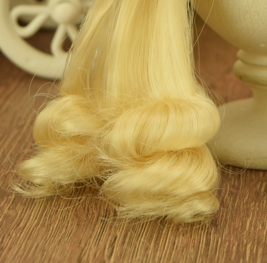 Волосы для куклы Мелкие Полузакрученные ЛОКОНЫ блонд , длина 17-19 см №11