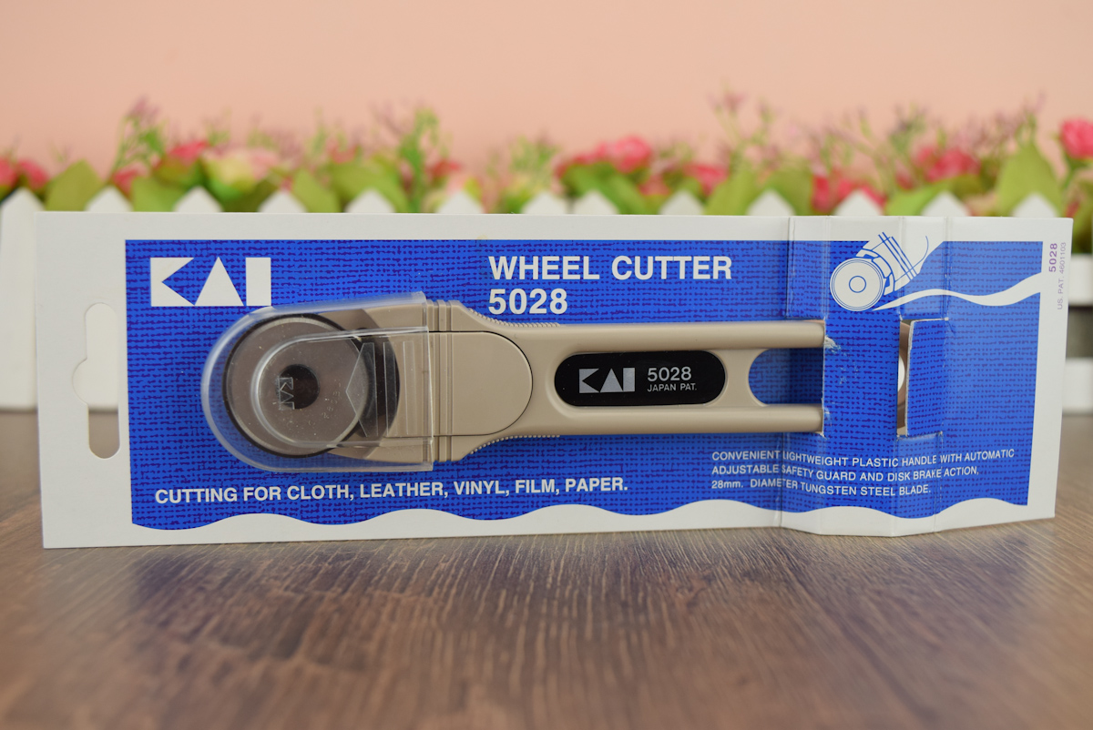 Раскройный нож 28 мм Wheel Cutter 5028 KAI