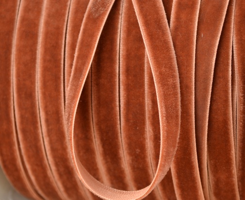 Бархатная лента 10 мм, светло-коричневая, 1 м