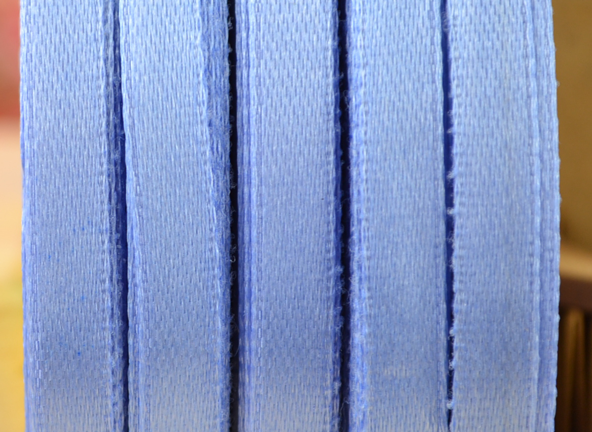 Атласная лента цвет 106 Peri 6 мм, бобина 36 ярд