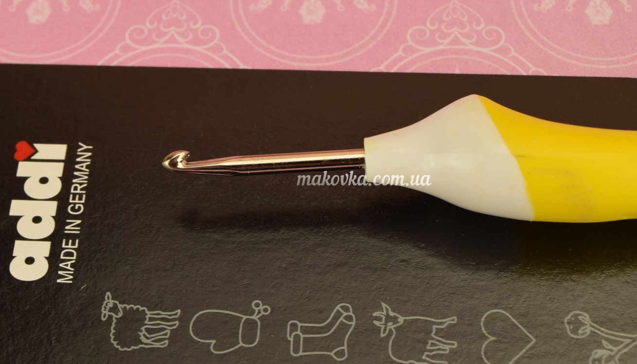 Крючок с эргономичной ручкой 16 см 2,5 мм желтый ADDI 140-7/2,5-16