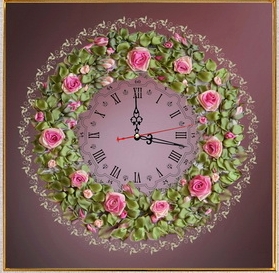 Часы Розовый венок (фиолетовый фон) ВЛ-Н-1072, ТМ Шелковый сад